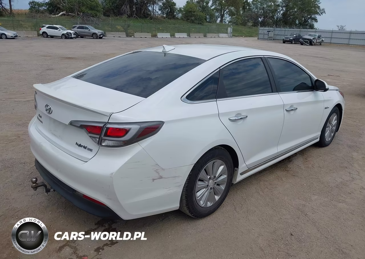 2016 Hyundai Sonata Hybrid Se VIN:KMHE24L15GA010891 - 4