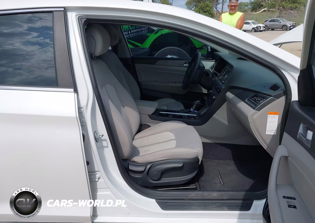 2016 Hyundai Sonata Hybrid Se VIN:KMHE24L15GA010891 - 5