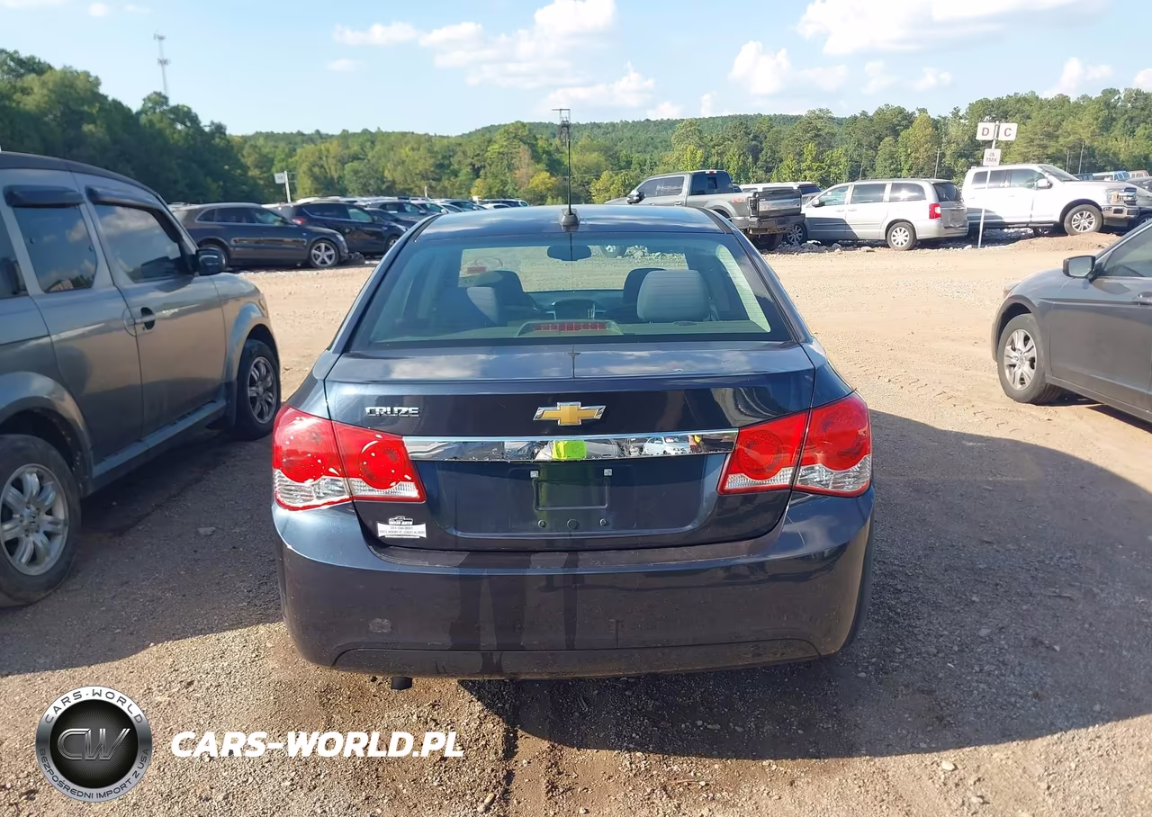 2016 Chevrolet Cruze Limited Ls VIN:1G1PC5SH7G7220526 - 16