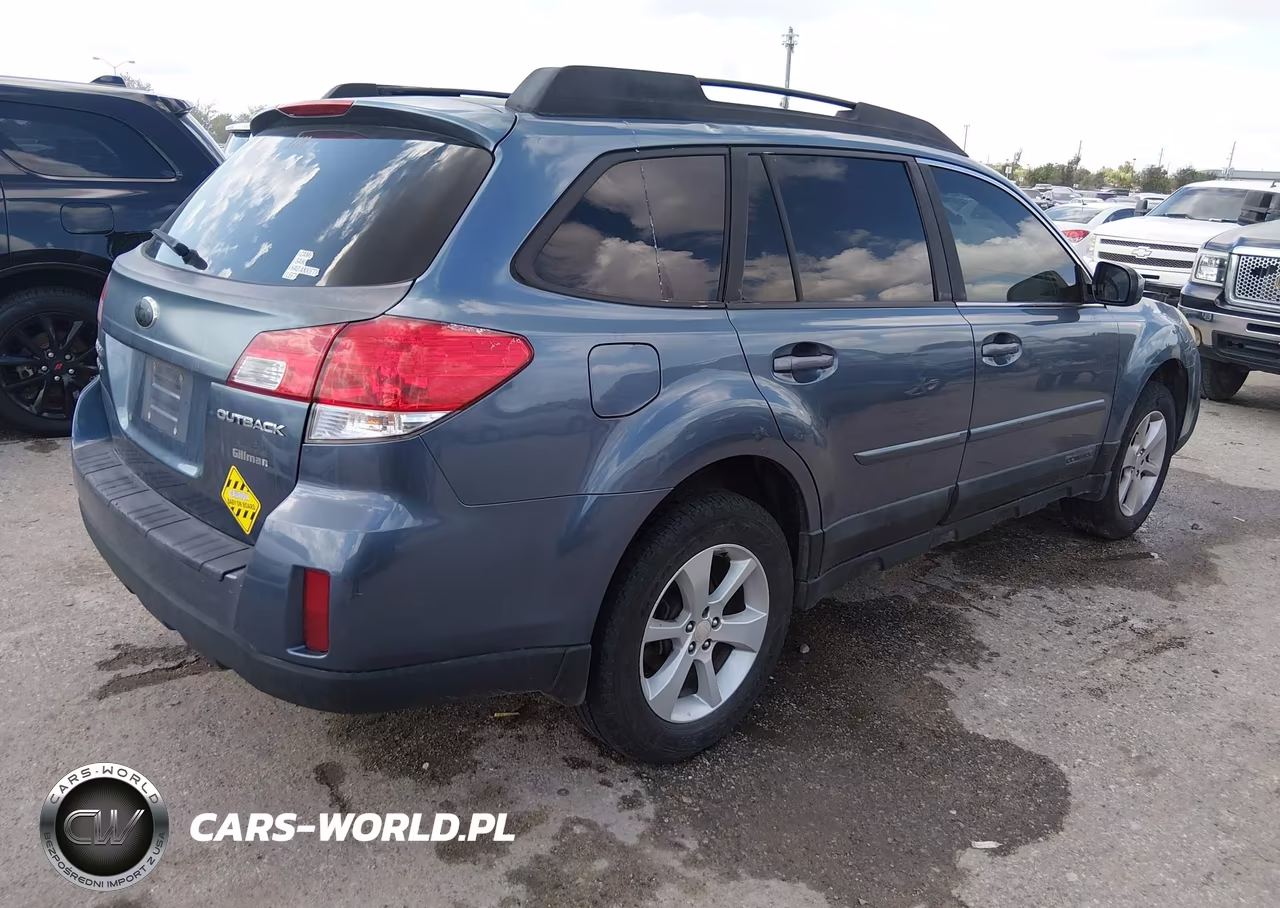 2013 Subaru Outback 2.5I Premium VIN:4S4BRBBC5D3270214 - 4