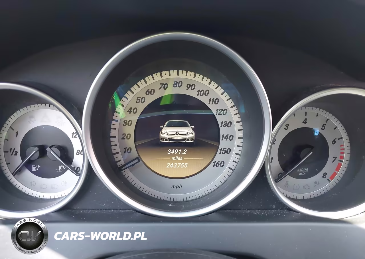 2012 Mercedes-Benz C 250 VIN:WDDGJ4HB3CF748709 - 7