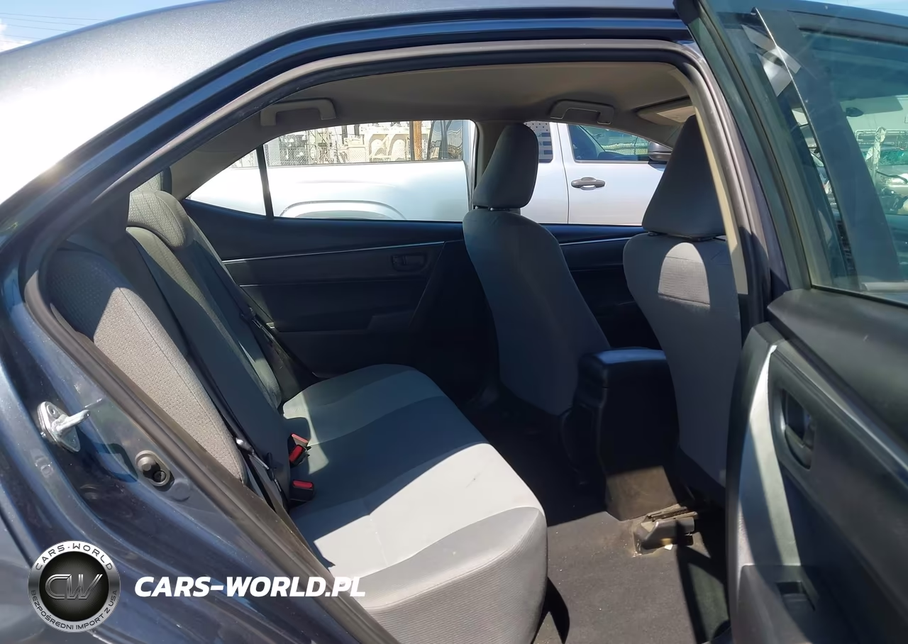 2015 Toyota Corolla L VIN:5YFBURHE0FP305210 - 8