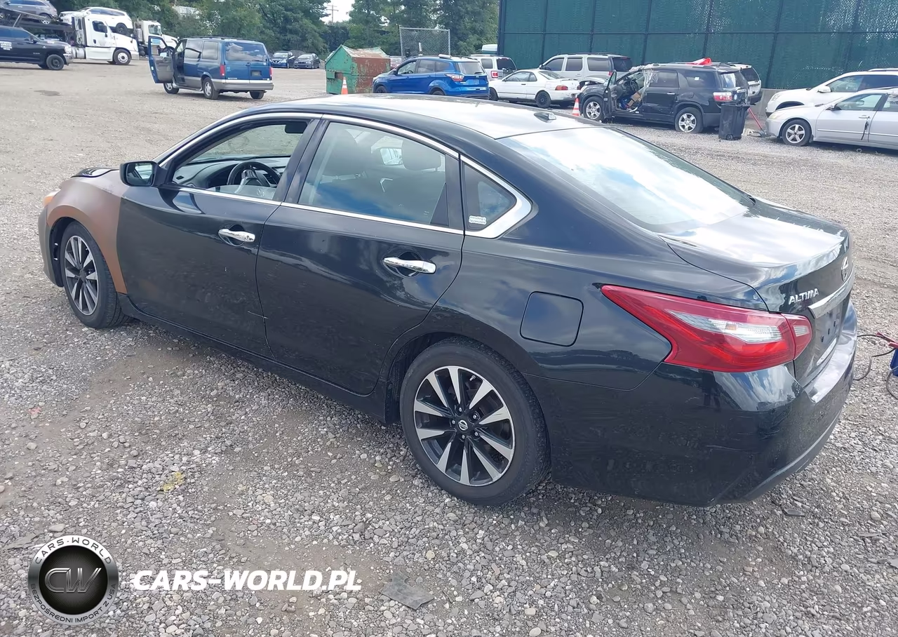 2018 Nissan Altima 2.5 Sv VIN:1N4AL3AP3JC174174 - 3
