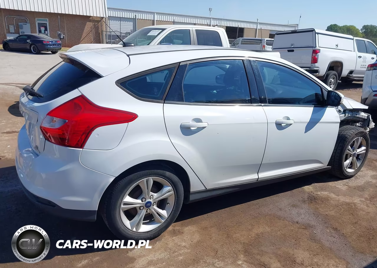 2014 Ford Focus Se VIN:1FADP3K28EL398664 - 14