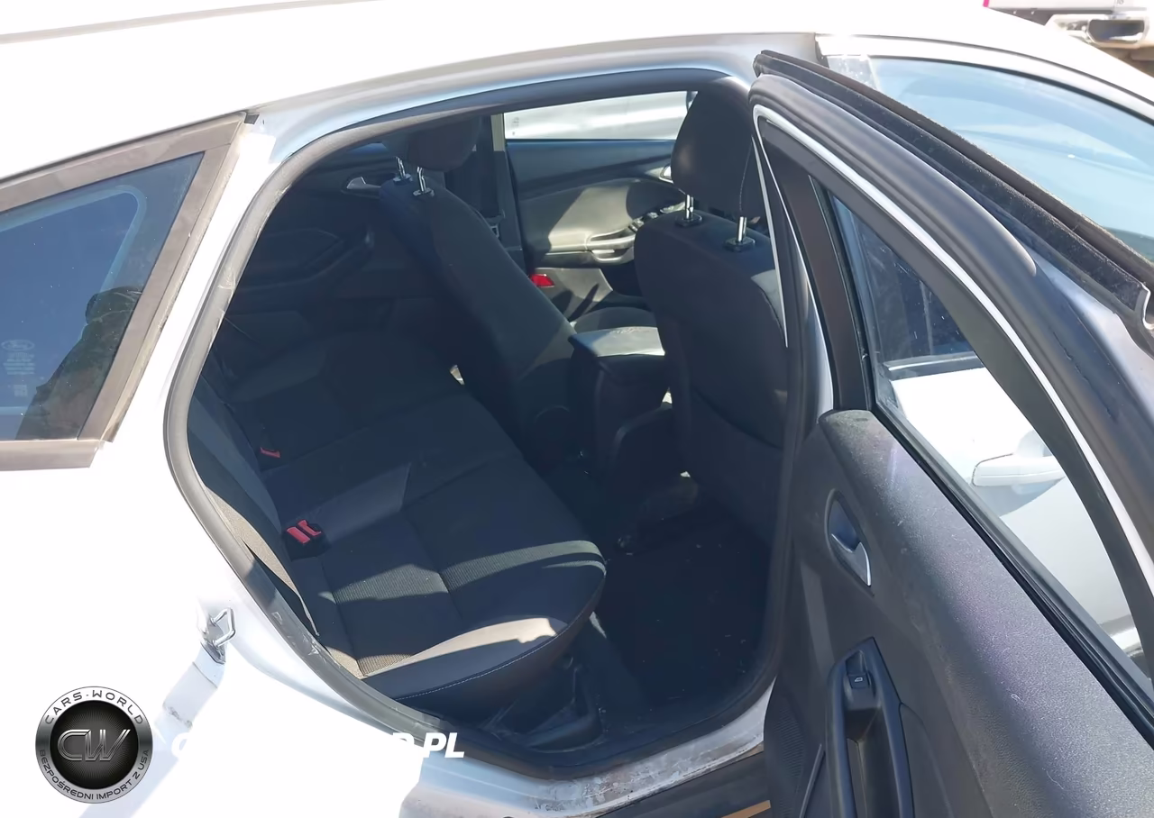 2014 Ford Focus Se VIN:1FADP3K28EL398664 - 8