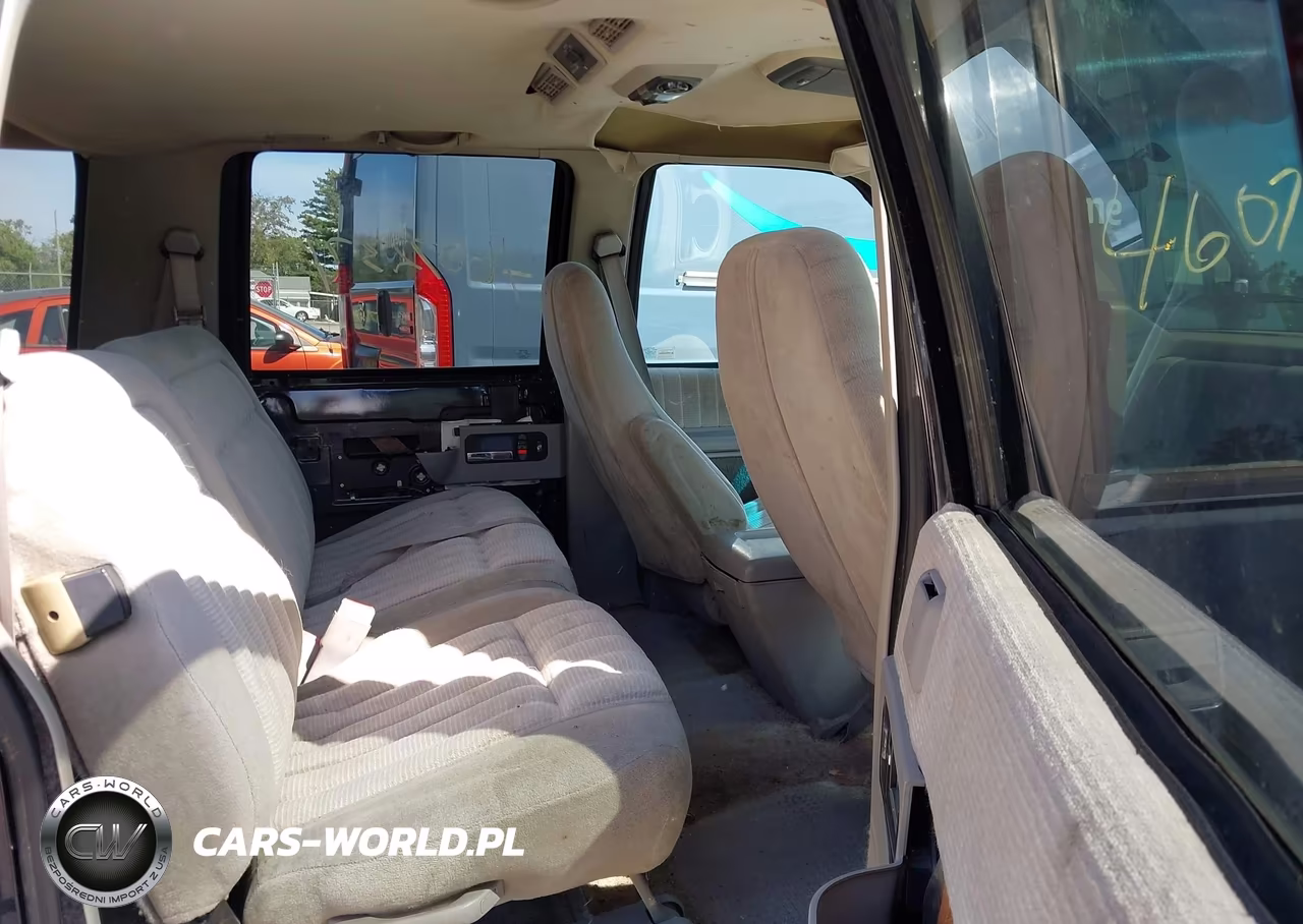 1994 Chevrolet Suburban K1500 VIN:1GNFK16K5RJ407992 - 8