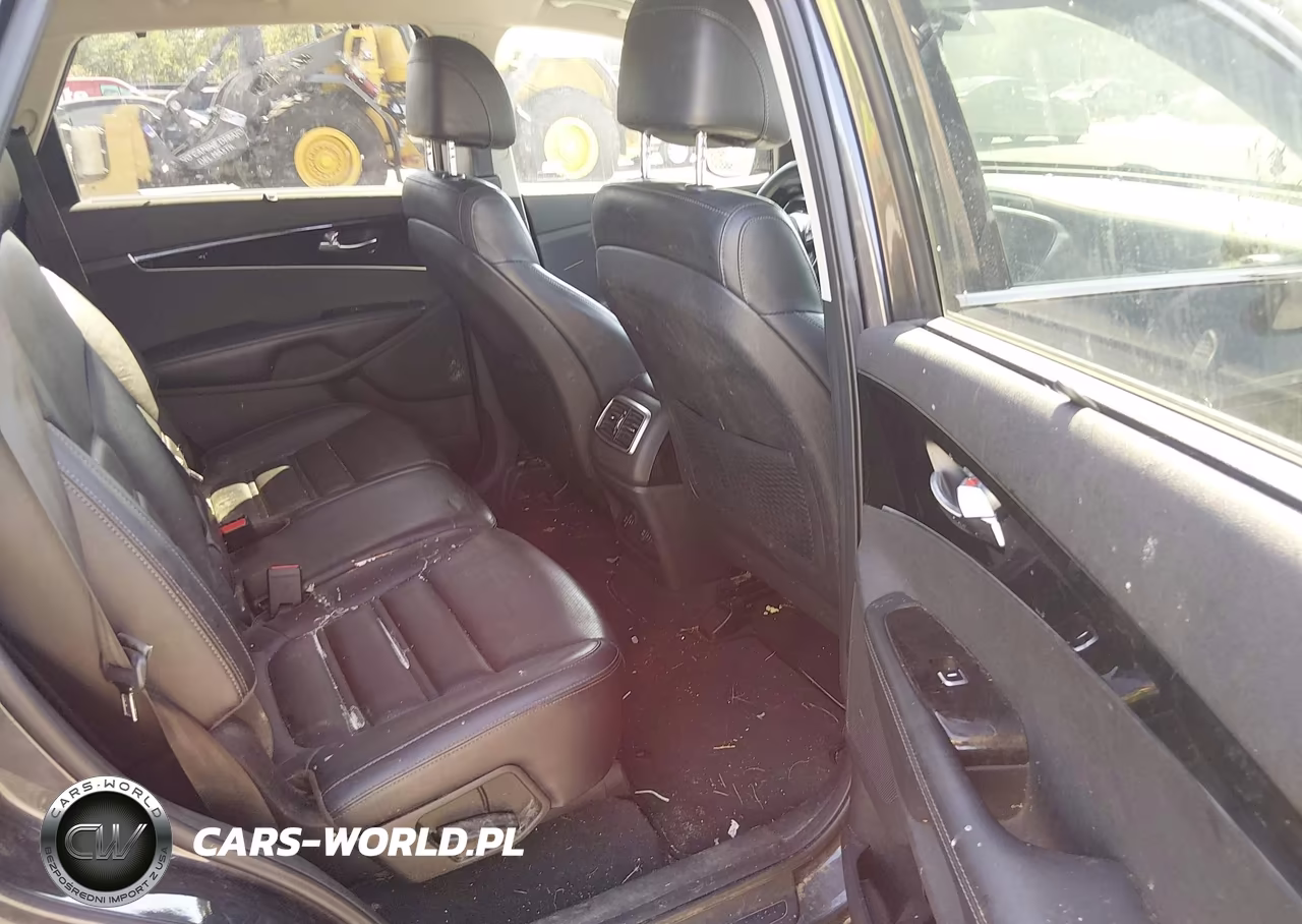 2017 Kia Sorento 3.3L Ex VIN:5XYPHDA54HG312210 - 8