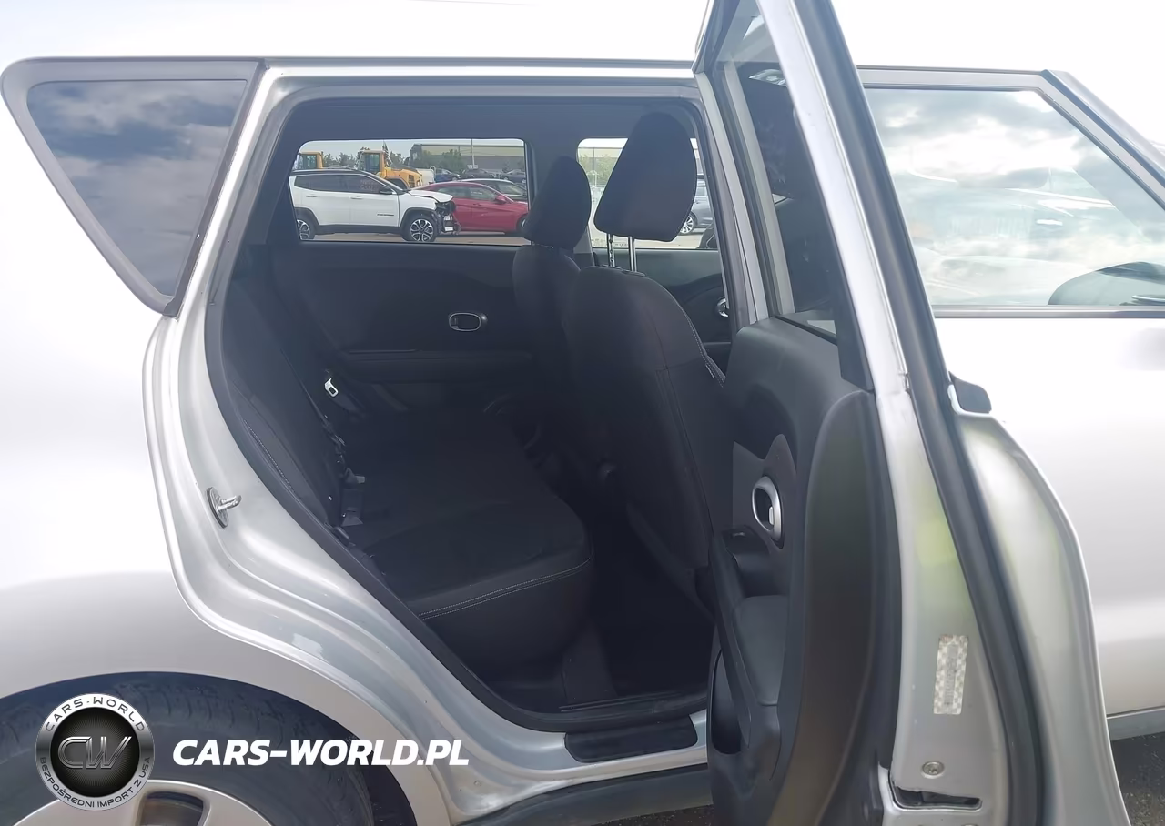 2015 Kia Soul VIN:KNDJN2A22F7751005 - 8