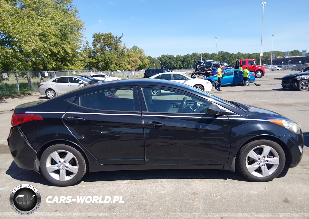 2013 Hyundai Elantra Gls VIN:5NPDH4AE6DH421631 - 13