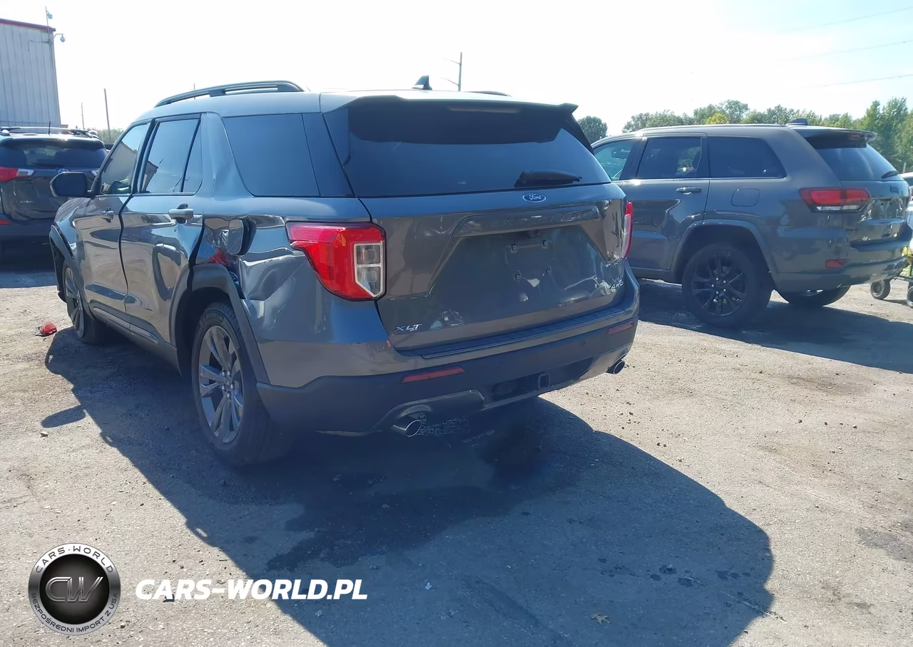 2023 Ford Explorer Xlt VIN:1FMSK8DH4PGC23835 - 3