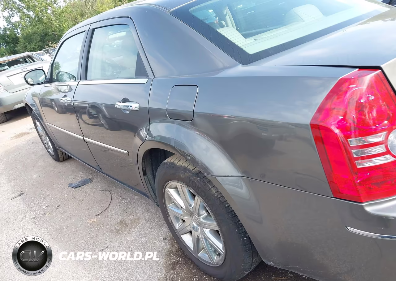 2010 Chrysler 300 Touring-Signature Series-Executive Series VIN:2C3CA5CV6AH135418 - 14