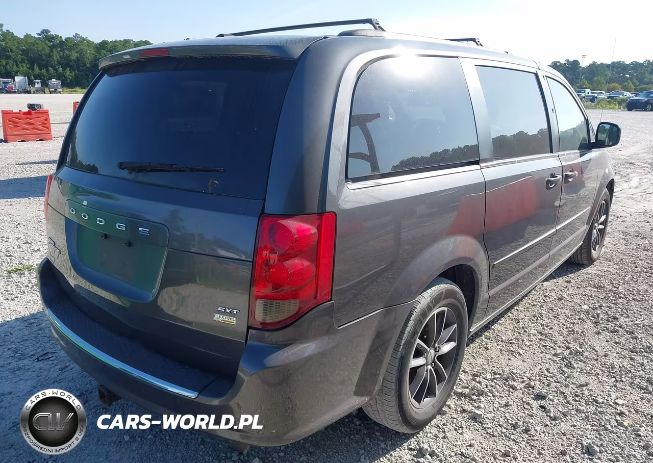 2017 Dodge Grand Caravan Sxt VIN:2C4RDGCG0HR558185 - 4