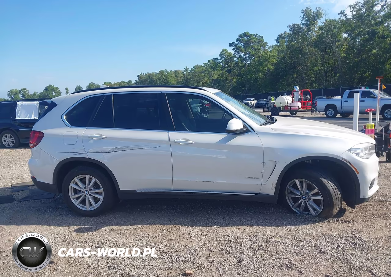 2015 BMW X5 xDrive35I VIN:5UXKR0C56F0P16494 - 13