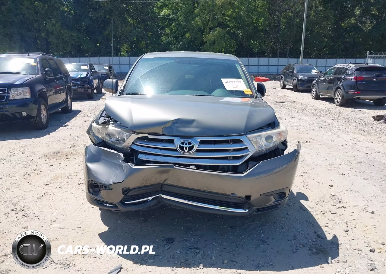 2011 Toyota Highlander Base V6 VIN:5TDZK3EH0BS037700 - 12