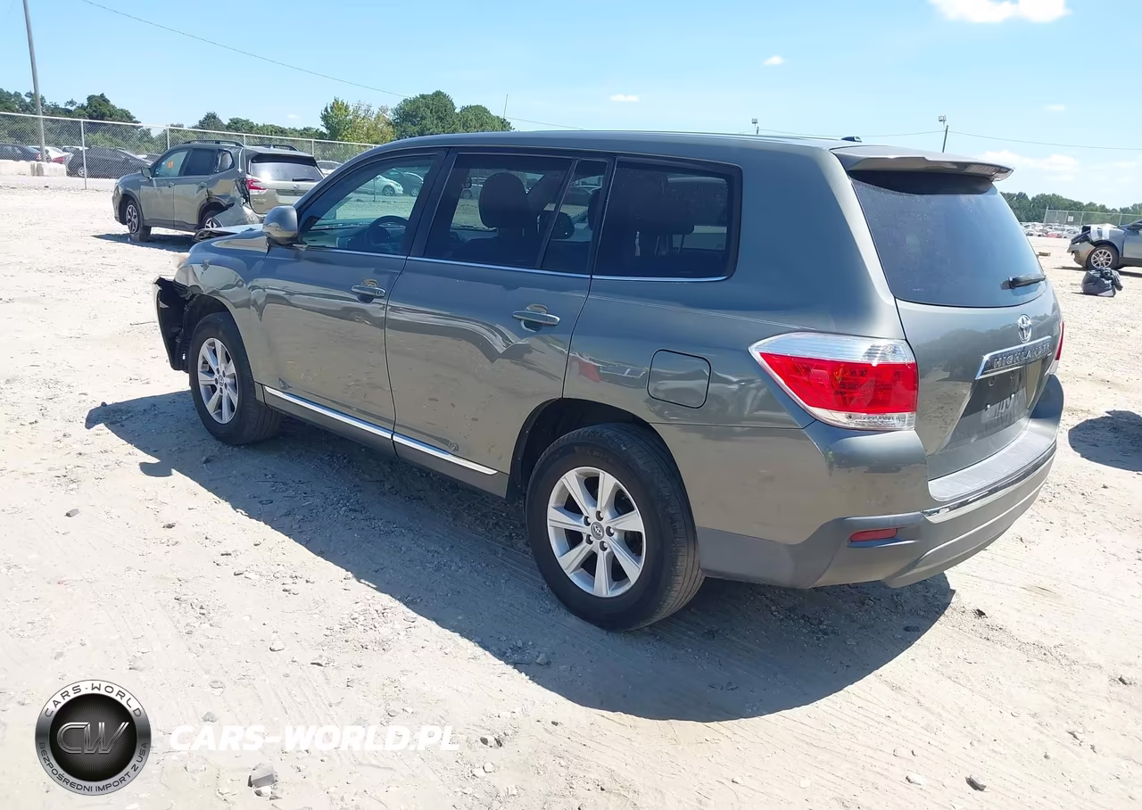 2011 Toyota Highlander Base V6 VIN:5TDZK3EH0BS037700 - 3