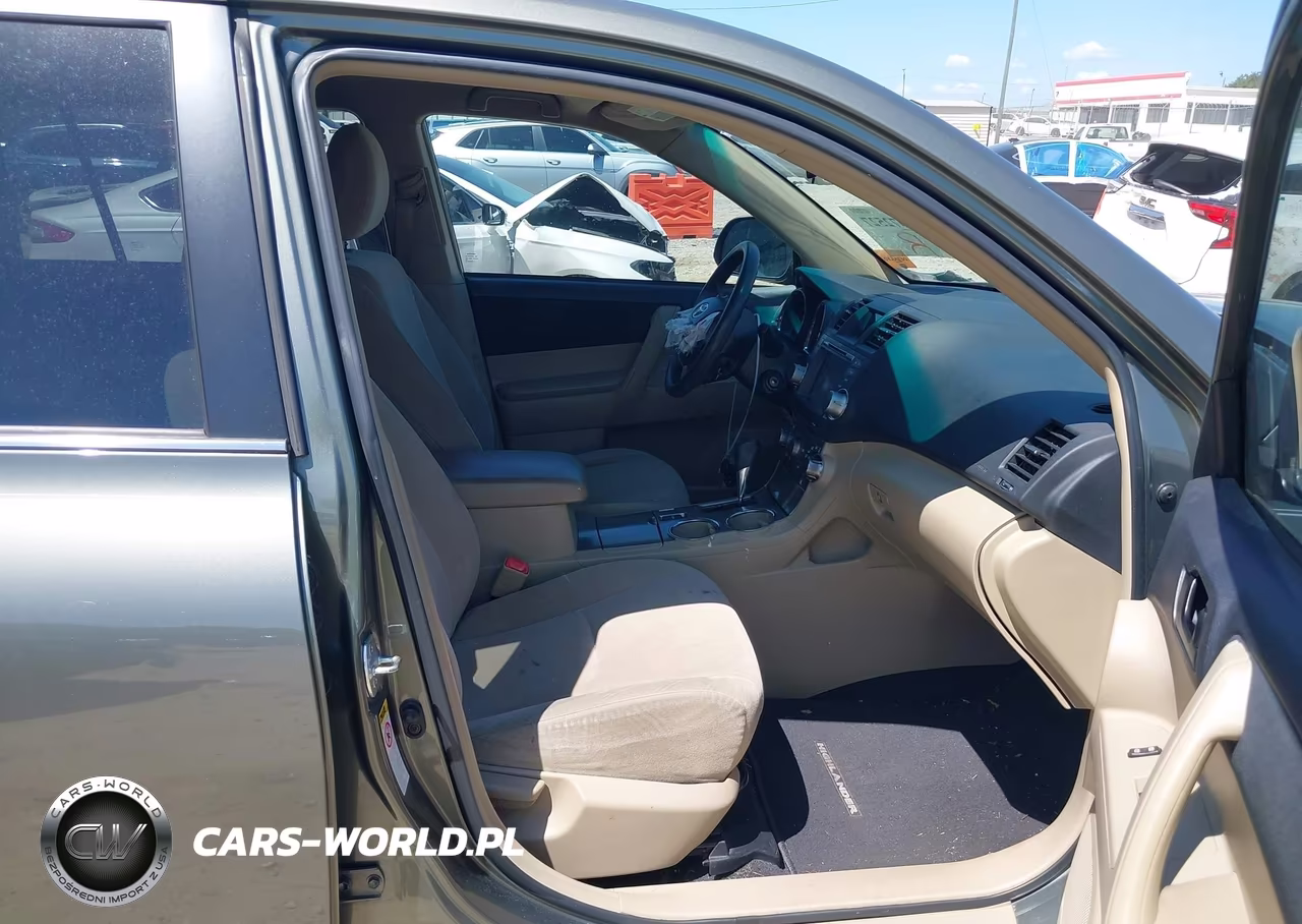 2011 Toyota Highlander Base V6 VIN:5TDZK3EH0BS037700 - 5