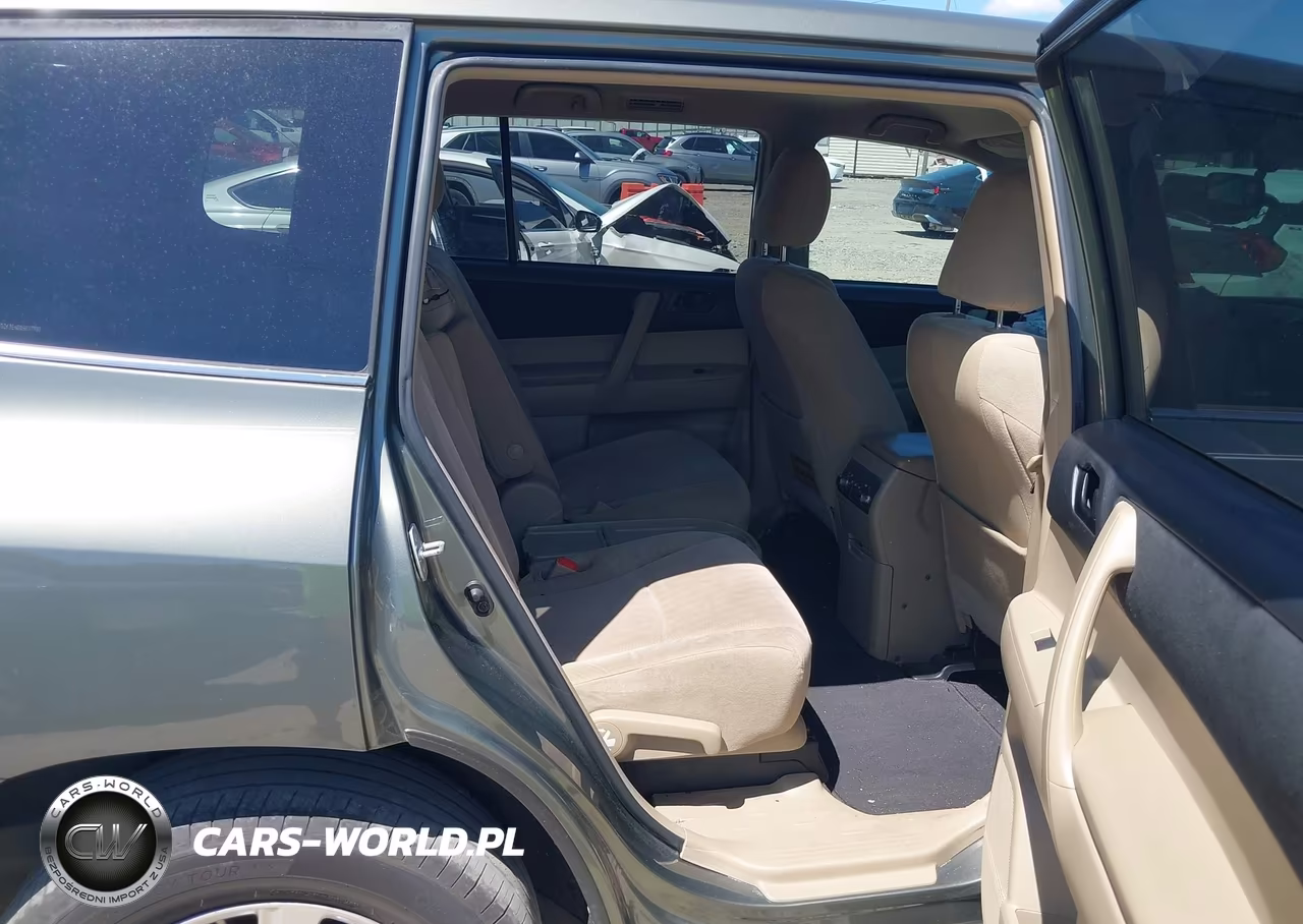 2011 Toyota Highlander Base V6 VIN:5TDZK3EH0BS037700 - 8
