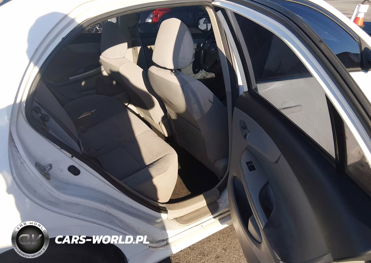 2013 Toyota Corolla Le VIN:JTDBU4EE4DJ118531 - 8