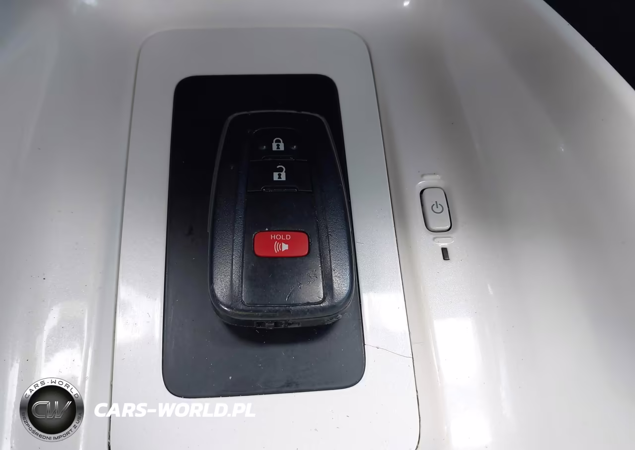 2017 Toyota Prius Four VIN:JTDKARFU8H3054144 - 11