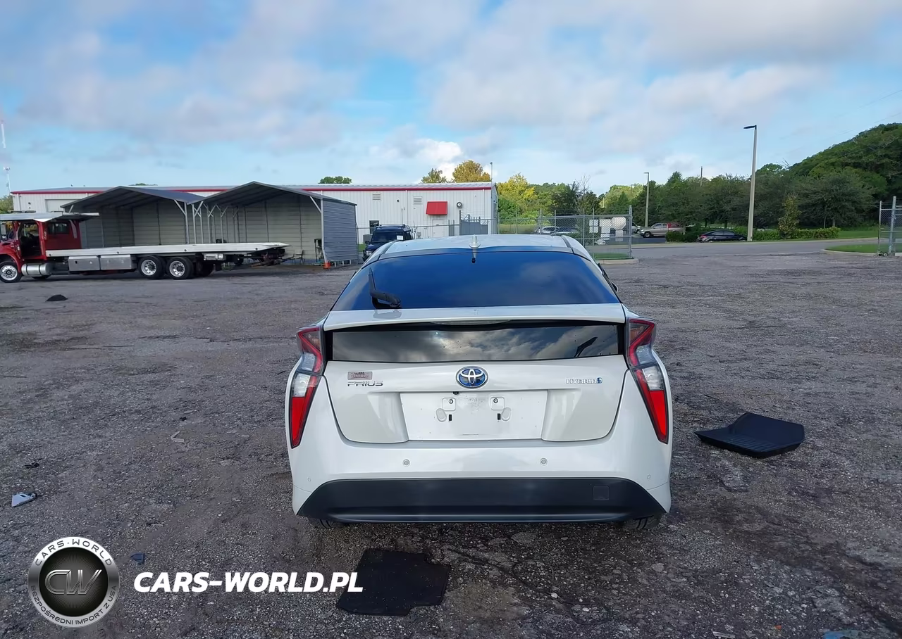 2017 Toyota Prius Four VIN:JTDKARFU8H3054144 - 17