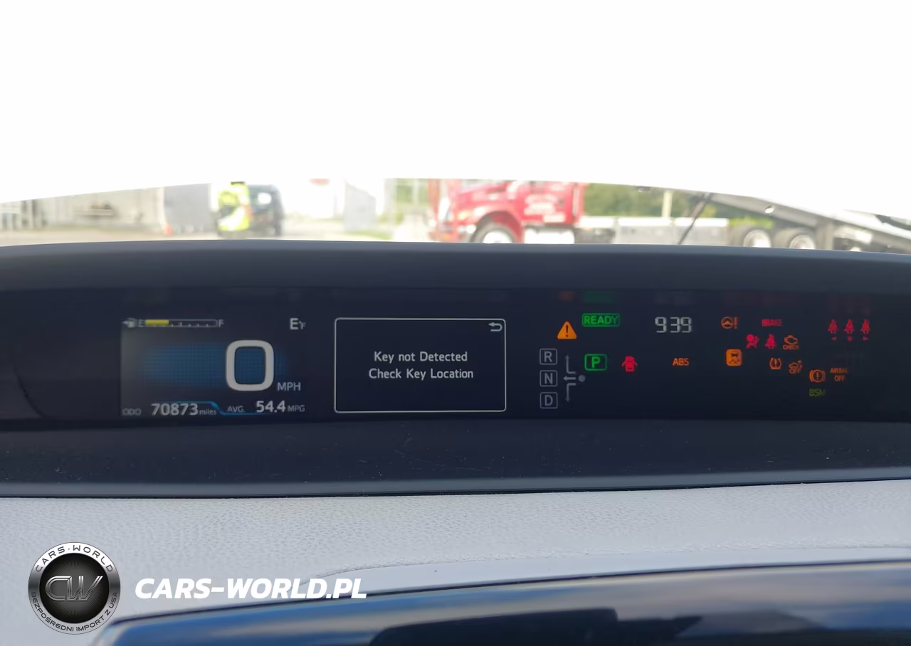 2017 Toyota Prius Four VIN:JTDKARFU8H3054144 - 7
