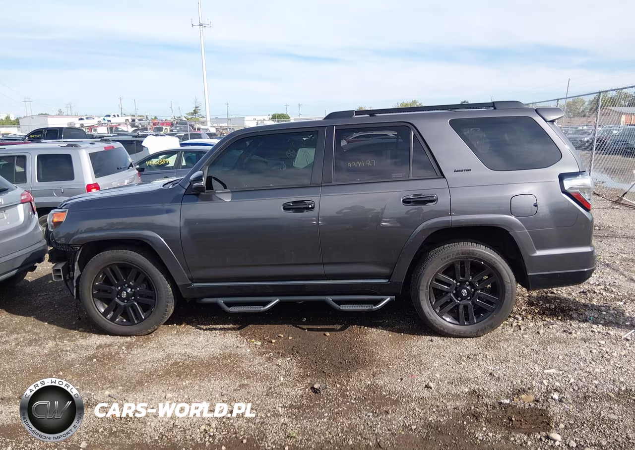 2020 Toyota 4Runner Nightshade Special Edition VIN:JTEBU5JR2L5808120 - 14