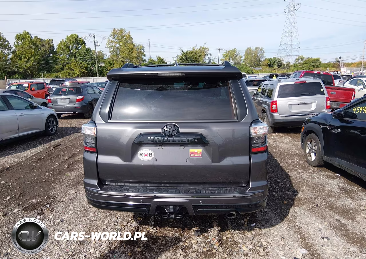 2020 Toyota 4Runner Nightshade Special Edition VIN:JTEBU5JR2L5808120 - 16