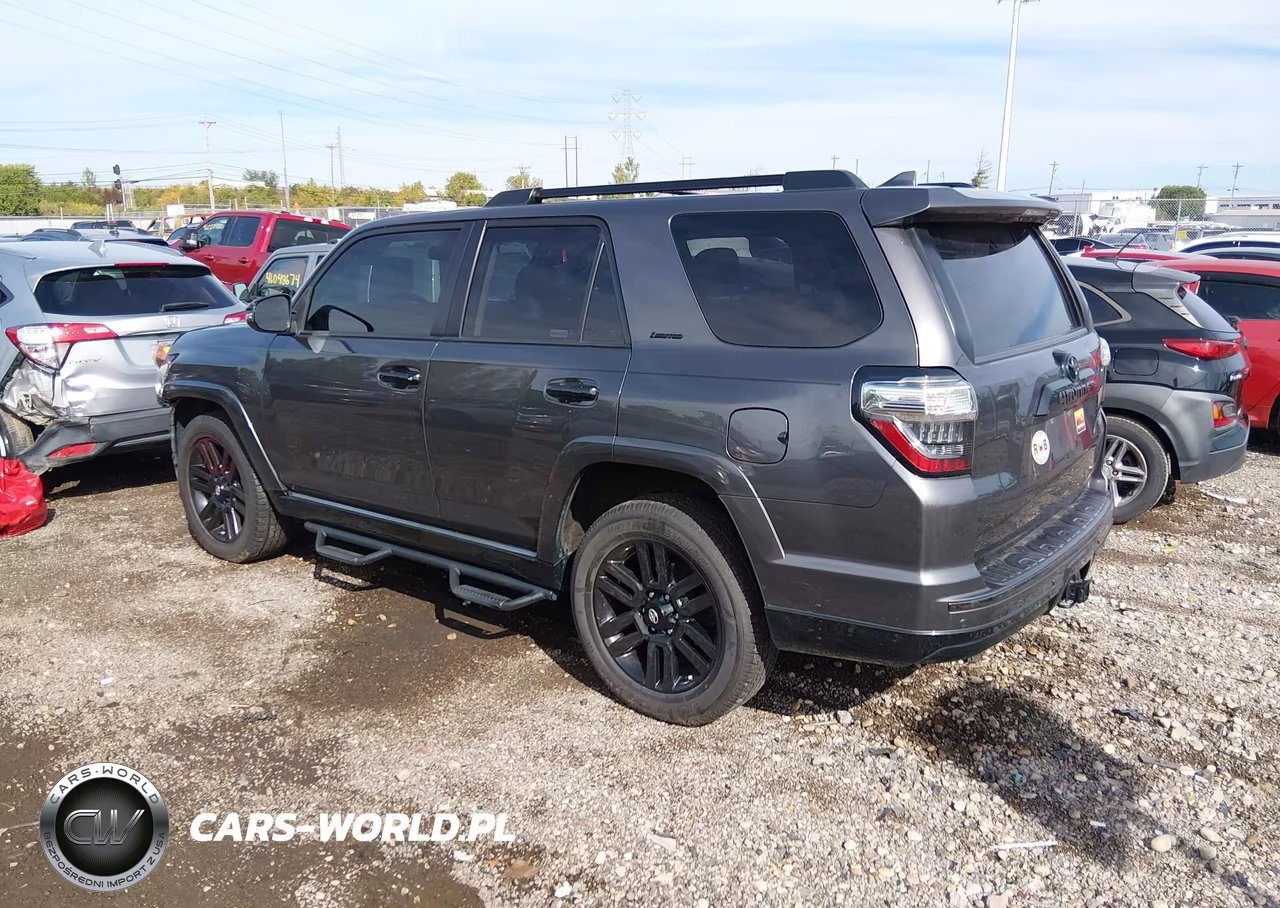 2020 Toyota 4Runner Nightshade Special Edition VIN:JTEBU5JR2L5808120 - 3