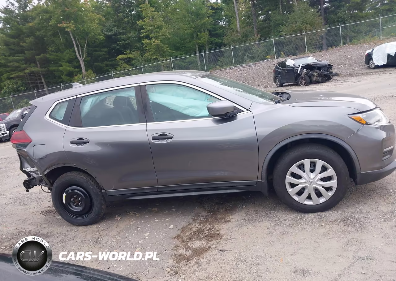 2018 Nissan Rogue S VIN:KNMAT2MV0JP539630 - 13