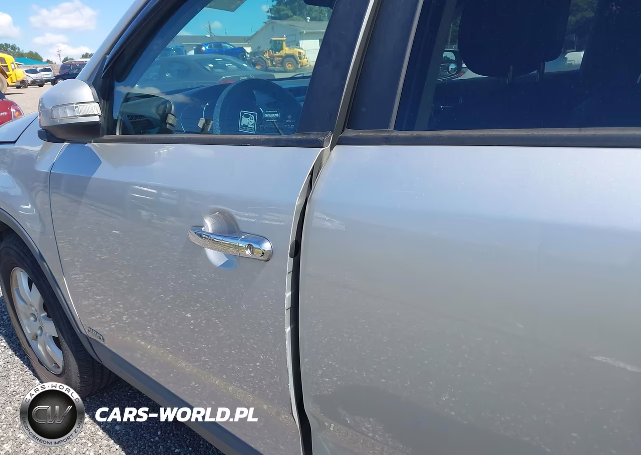 2013 Kia Sorento Lx VIN:5XYKTDA65DG407192 - 14