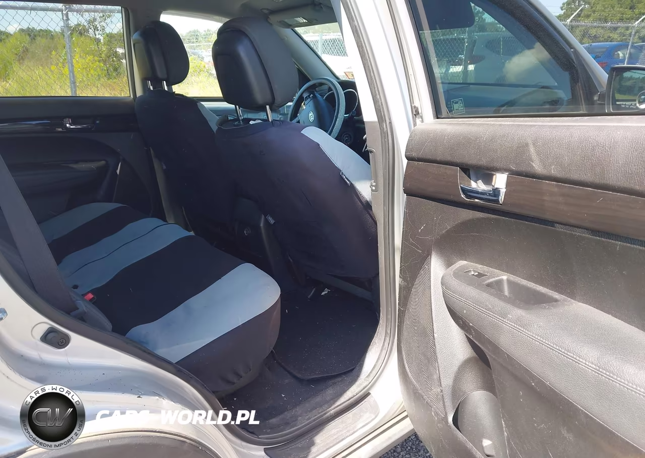 2013 Kia Sorento Lx VIN:5XYKTDA65DG407192 - 8