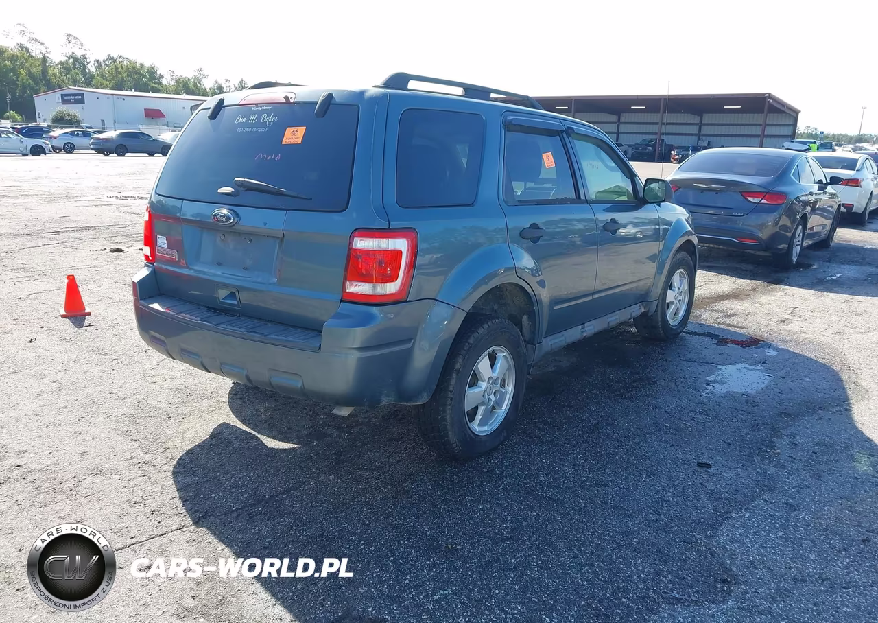 2012 Ford Escape Xlt VIN:1FMCU0D71CKA03759 - 4