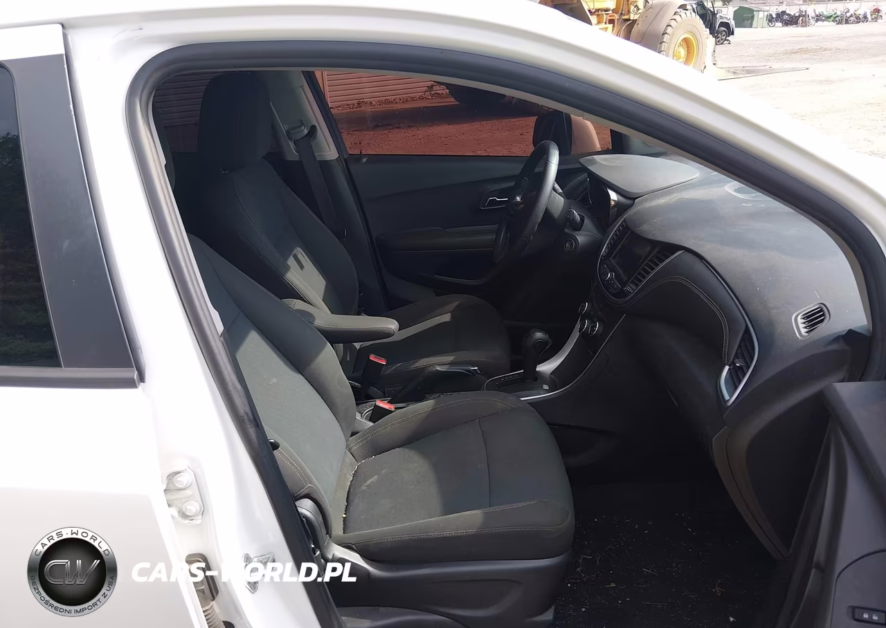 2020 Chevrolet Trax Fwd Ls VIN:KL7CJKSB2LB327607 - 5