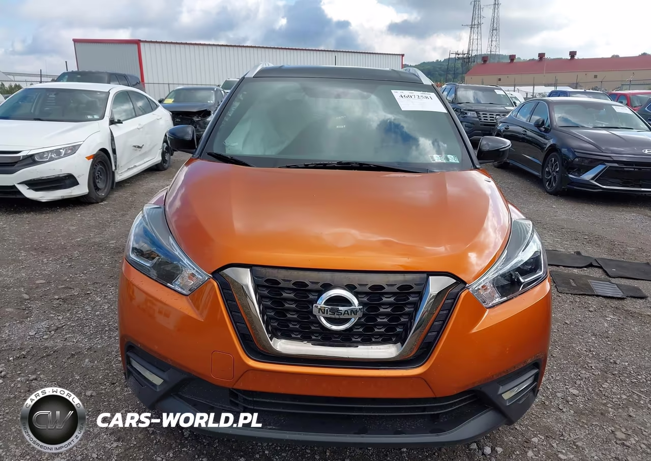 2019 Nissan Kicks Sr VIN:3N1CP5CU6KL565544 - 12