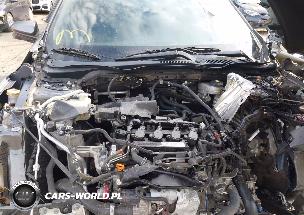 2018 Honda Civic Sport Touring VIN:SHHFK7H98JU409803 - 10