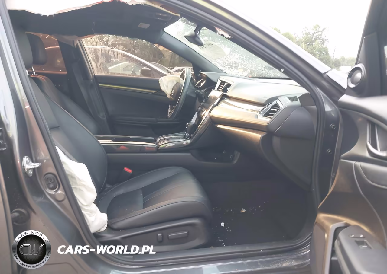 2018 Honda Civic Sport Touring VIN:SHHFK7H98JU409803 - 5