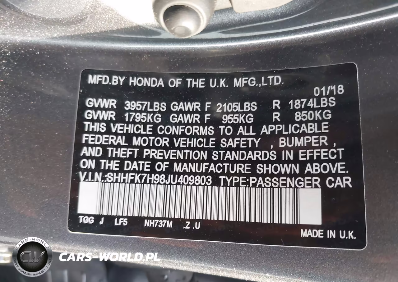 2018 Honda Civic Sport Touring VIN:SHHFK7H98JU409803 - 9