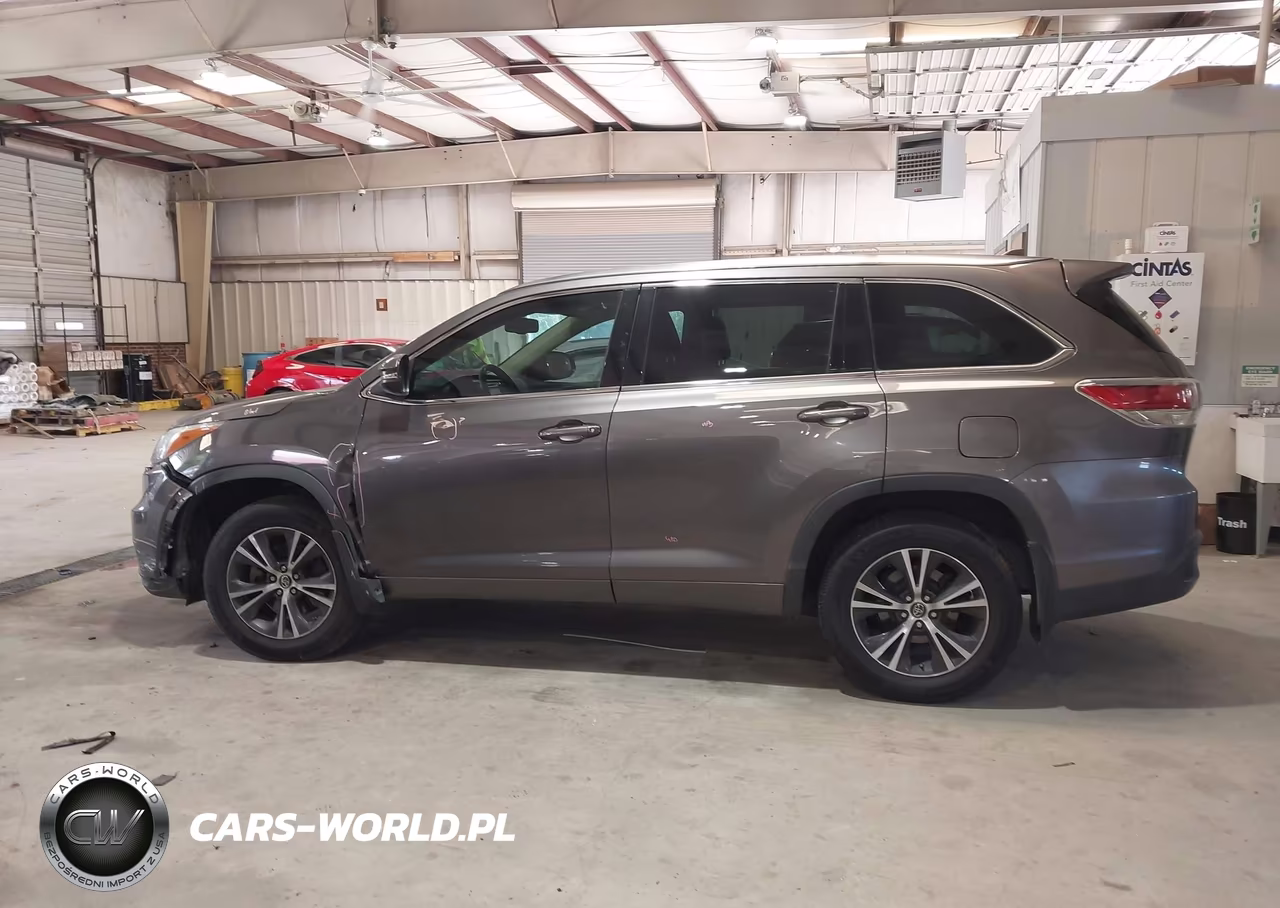 2016 Toyota Highlander Xle V6 VIN:5TDJKRFHXGS302385 - 14