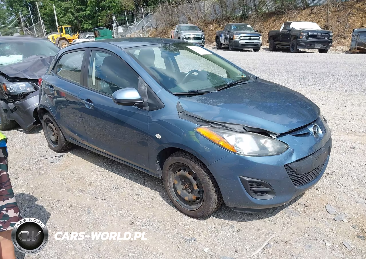 2014 Mazda Mazda2 Sport – zdjęcie 1 z 11