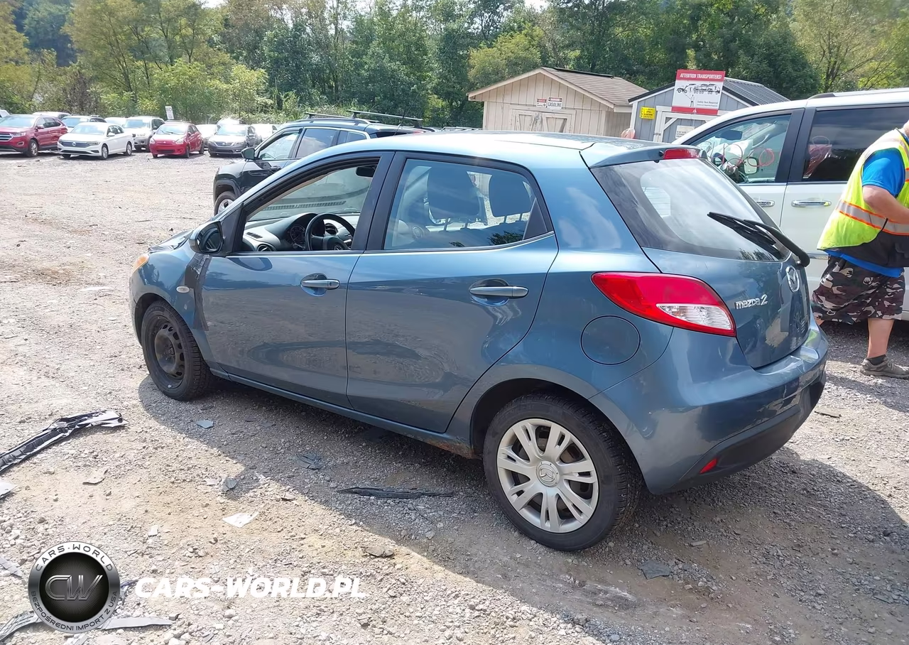 2014 Mazda Mazda2 Sport VIN:JM1DE1KZ6E0185022 - 3