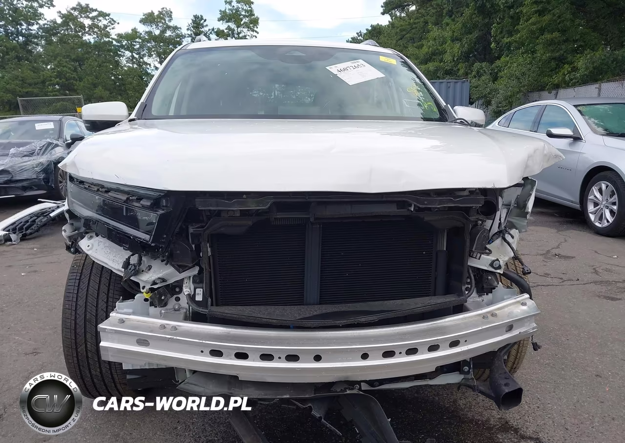2025 Honda Pilot Touring VIN:5FNYG1H71SB112560 - 13