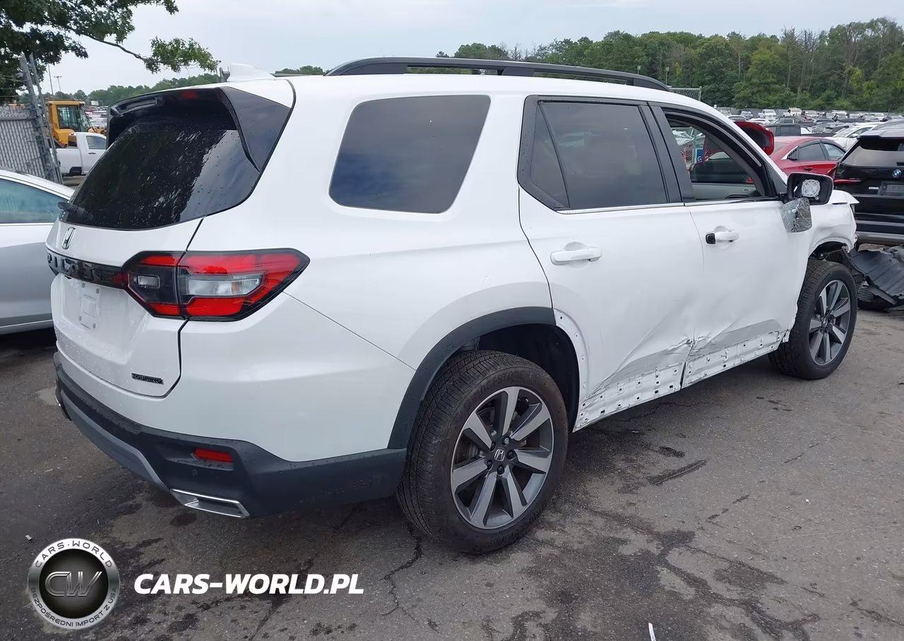2025 Honda Pilot Touring VIN:5FNYG1H71SB112560 - 4