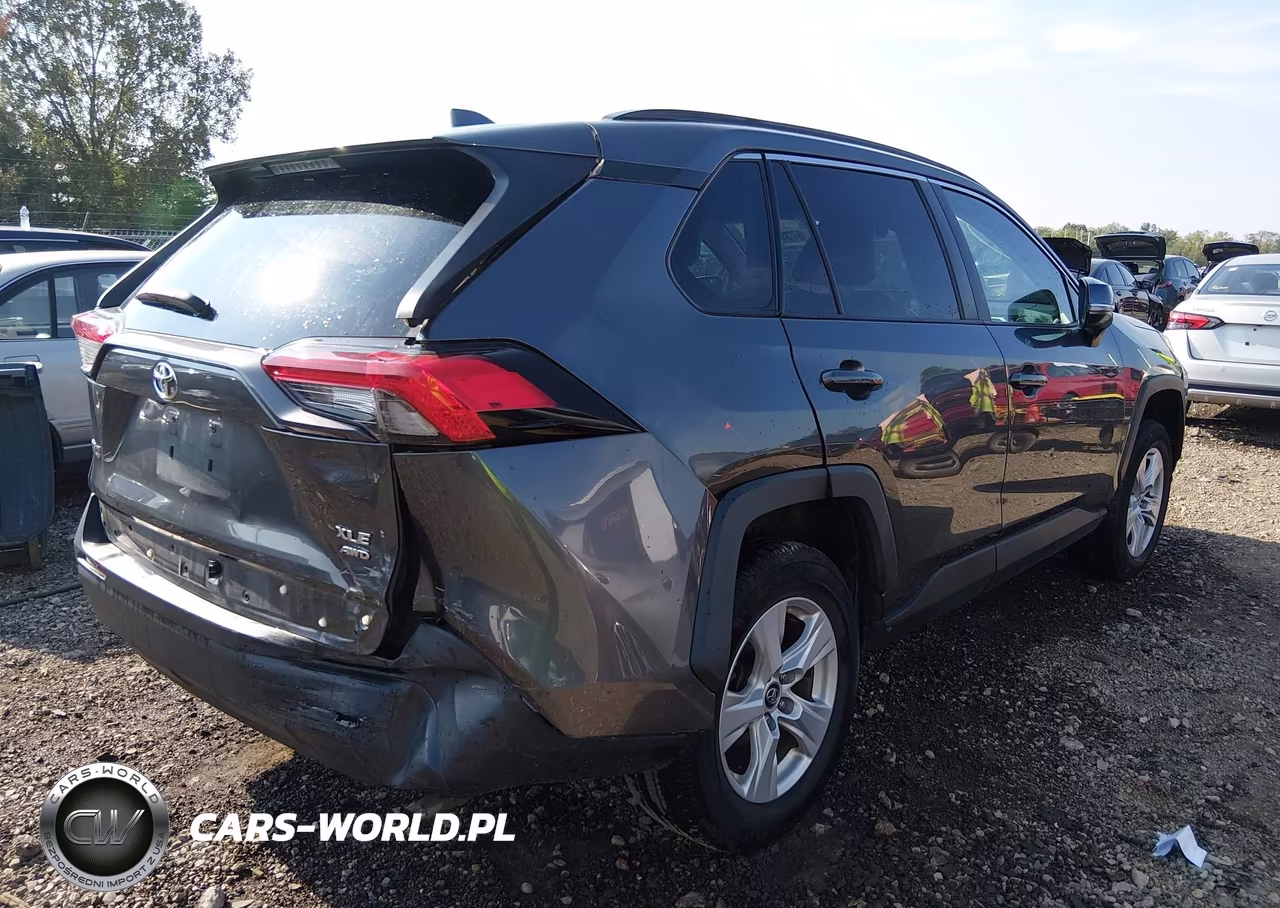 2020 Toyota Rav4 Xle VIN:2T3P1RFVXLC137354 - 4