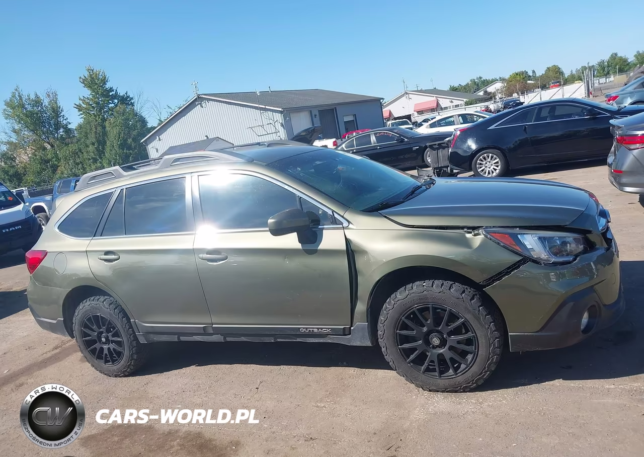 2018 Subaru Outback 2.5I Premium VIN:4S4BSACC4J3266731 - 13