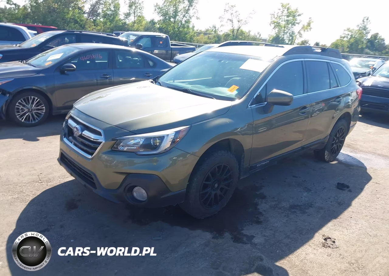 2018 Subaru Outback 2.5I Premium VIN:4S4BSACC4J3266731 - 2