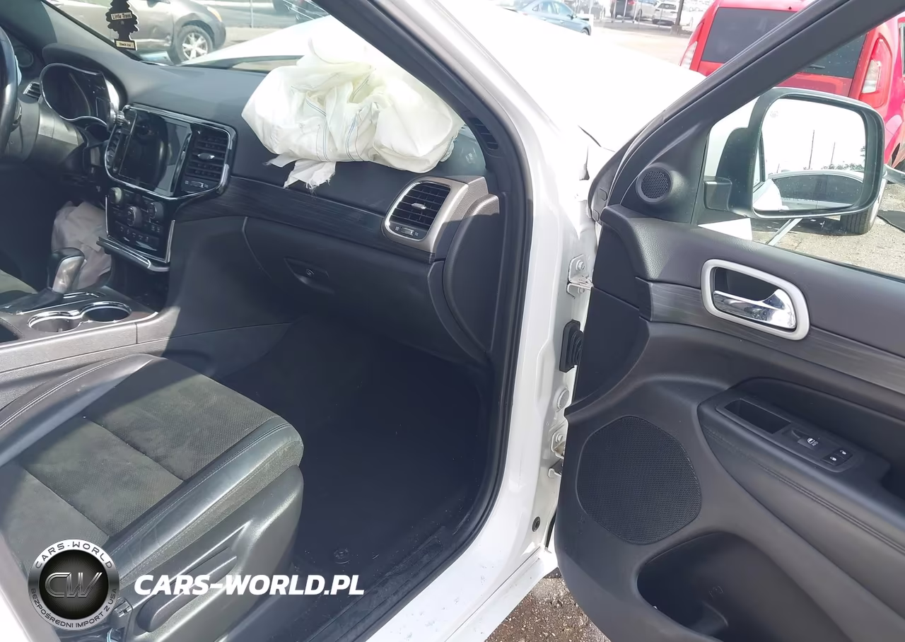 2020 Jeep Grand Cherokee Altitude 4X2 VIN:1C4RJEAG0LC439991 - 5