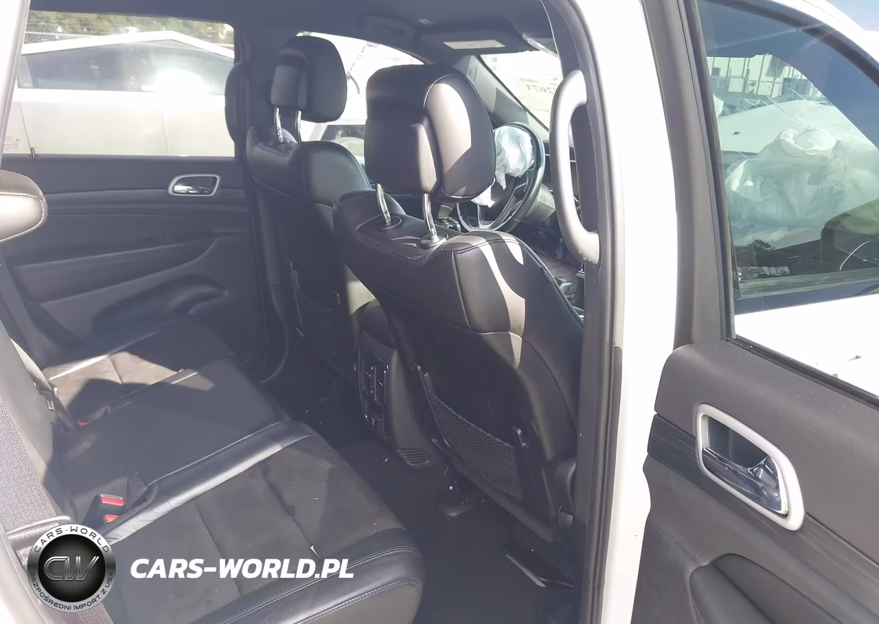 2020 Jeep Grand Cherokee Altitude 4X2 VIN:1C4RJEAG0LC439991 - 8