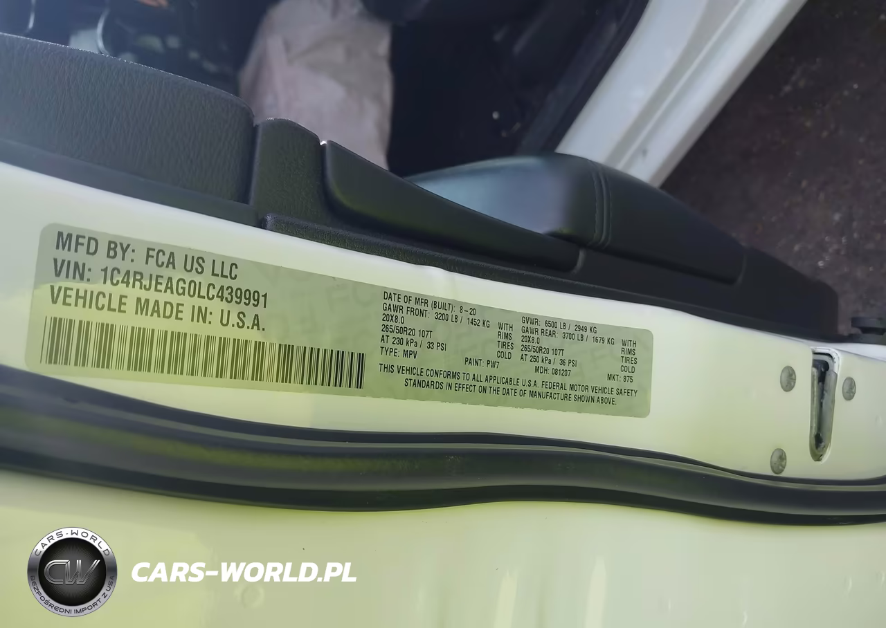 2020 Jeep Grand Cherokee Altitude 4X2 VIN:1C4RJEAG0LC439991 - 9