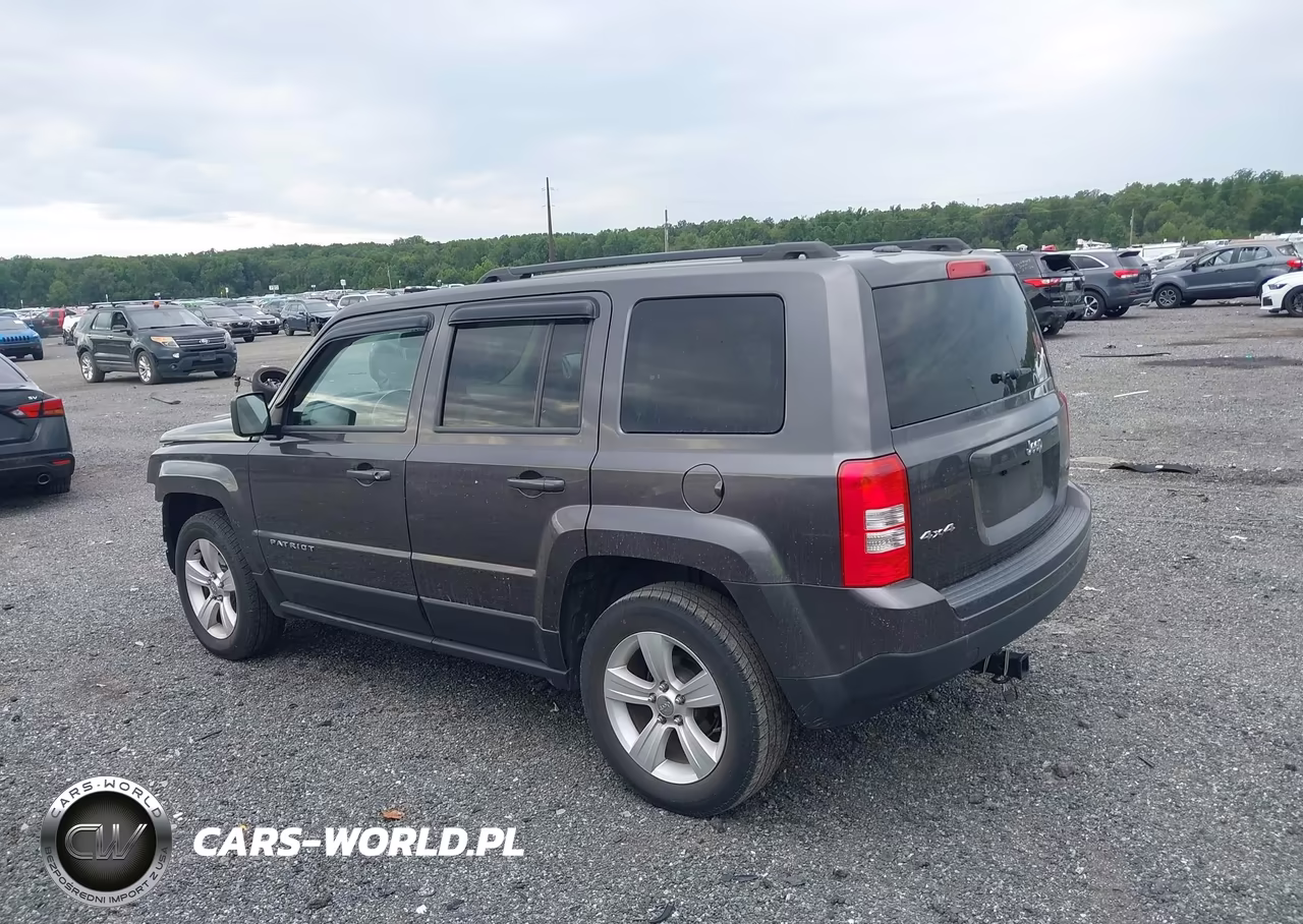 2016 Jeep Patriot Latitude VIN:1C4NJRFB9GD506865 - 14