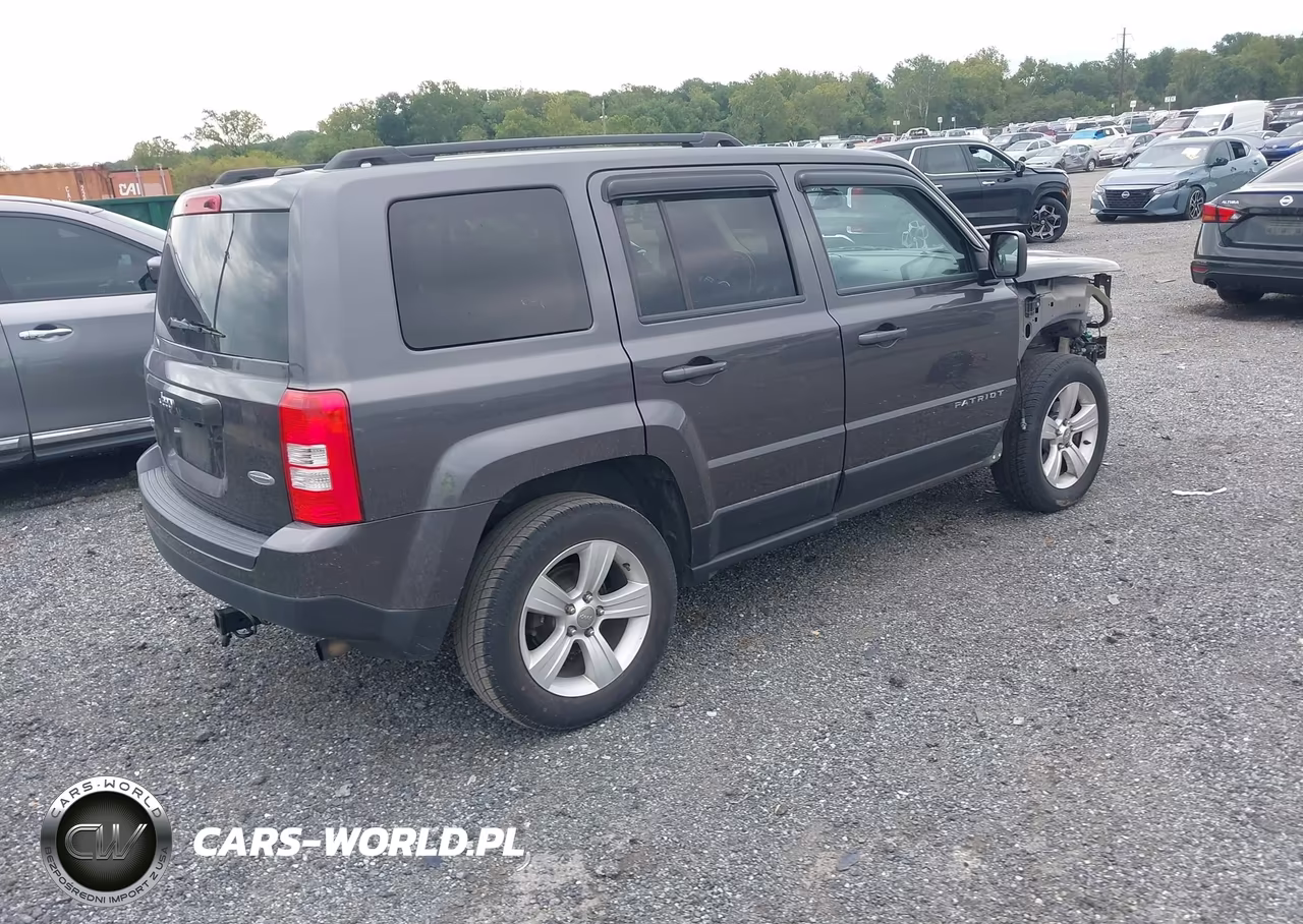 2016 Jeep Patriot Latitude VIN:1C4NJRFB9GD506865 - 4